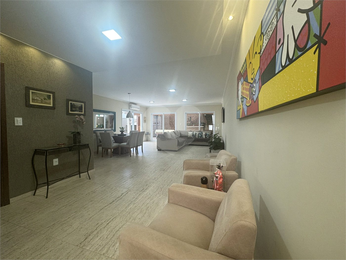 Casa à venda com 3 suítes no condomínio Lago da Serra, Araçoiaba da Serra - SP