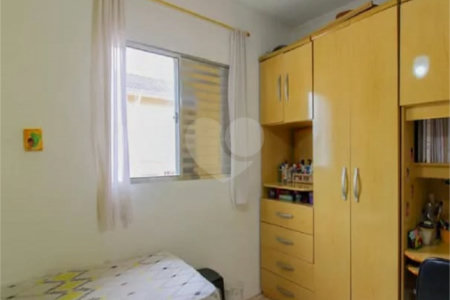 Sobrado à venda com 4 quartos, sendo 1 suíte,  em Parada Inglesa, São Paulo, SP