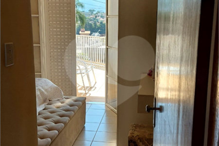 Sobrado à venda com 4 quartos, sendo 2 suítes, em Jardim Paulista, Atibaia, SP