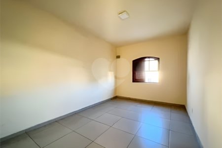 Casa à venda com 3 quartos, sendo 1 suíte, no Centro, Itapetininga, SP