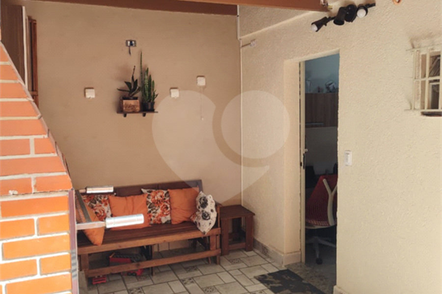 Sobrado à venda com 3 quartos, sendo 1 suíte, em Tremembé, São Paulo, SP