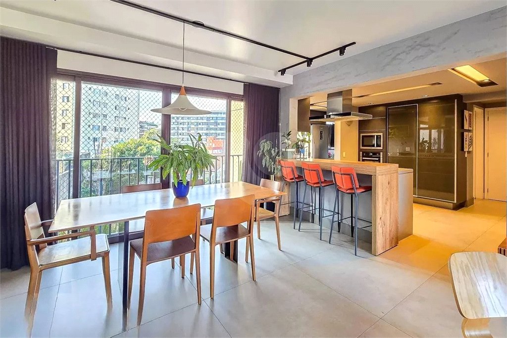 Apartamento à venda com 2 suítes em Vila Ipojuca, São Paulo, SP