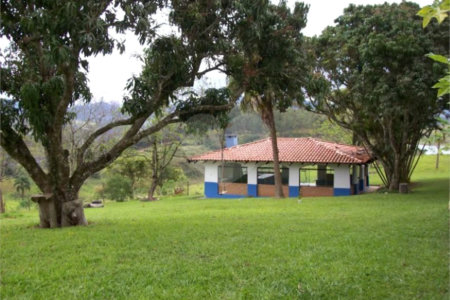 Sítio à venda com 6 quartos, sendo 5 suítes, em Dos Mimis, Piracaia, SP