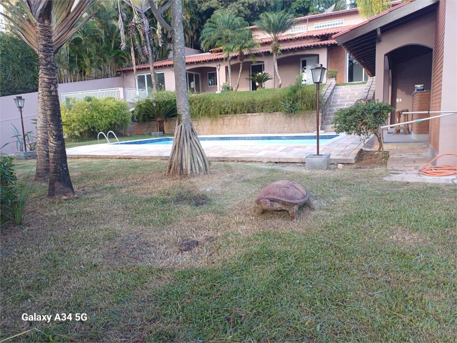 Casa à venda ou para alugar com 5 quartos, sendo 2 suítes, no condomínio Fazenda São Joaquim, Vinhedo - SP