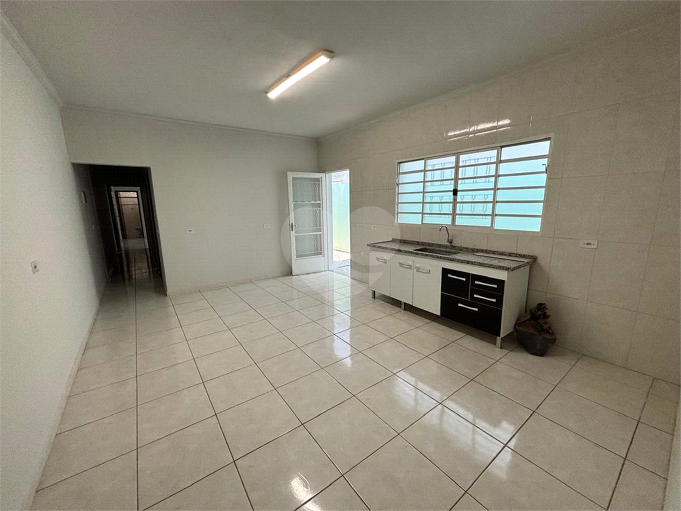 Casa à venda com 2 quartos, sendo 1 suíte, em Jardim Nair Maria, Salto, SP