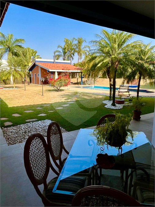 Casa à venda com 4 suítes no condomínio Residencial Vale das Laranjeiras, Indaiatuba - SP