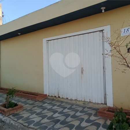 Casa à venda com 3 quartos em Jardim Nova Era, Itapetininga, SP