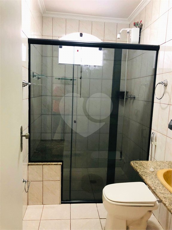 Sobrado à venda com 4 quartos em Parque Edu Chaves, São Paulo, SP