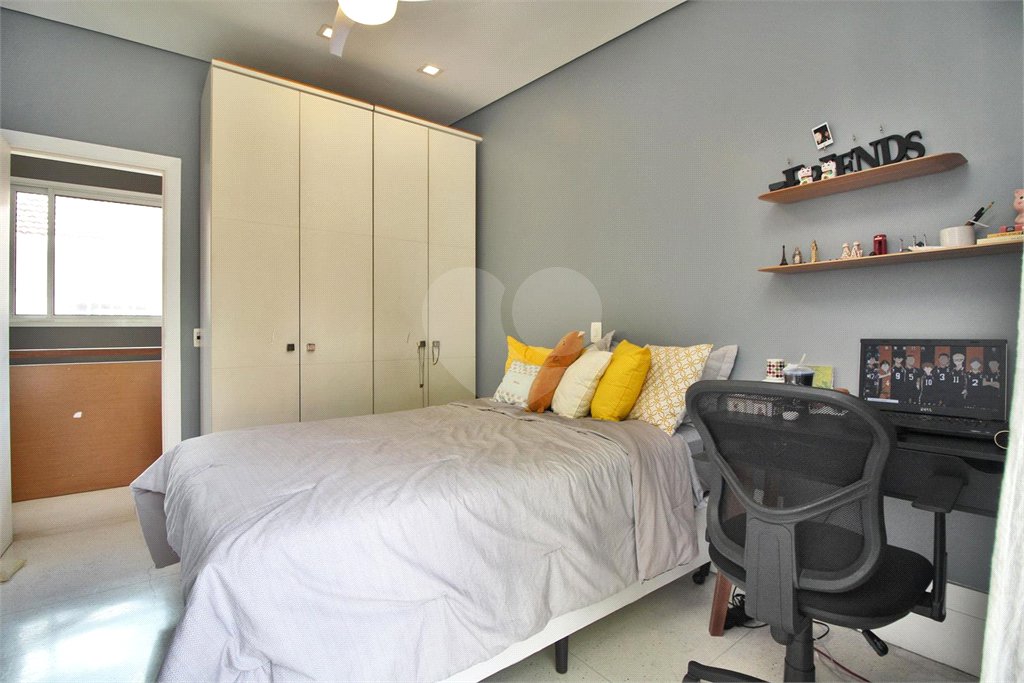 Casa à venda com 3 quartos, sendo 1 suíte, em Vila Mariana, São Paulo, SP