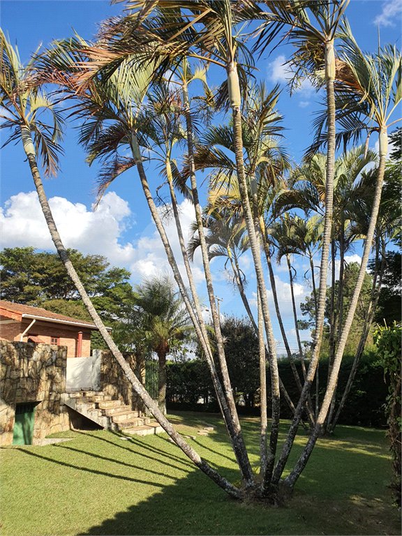 Chácara à venda com 4 quartos, sendo 2 suítes, em Vale dos Pinheiros, Atibaia, SP