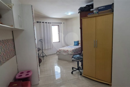 Sobrado à venda com 3 quartos, sendo 1 suíte, em Jardim Arize, São Paulo, SP