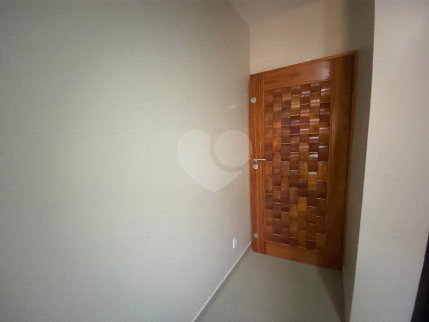 Casa à venda com 5 quartos, sendo 1 suíte,  no condomínio Casa, São Paulo - SP