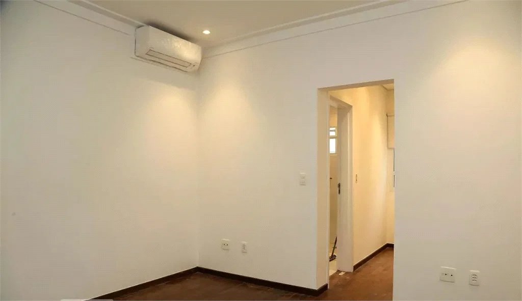 Casa à venda com 3 suítes no condomínio Residencial Morumbi, São Paulo - SP
