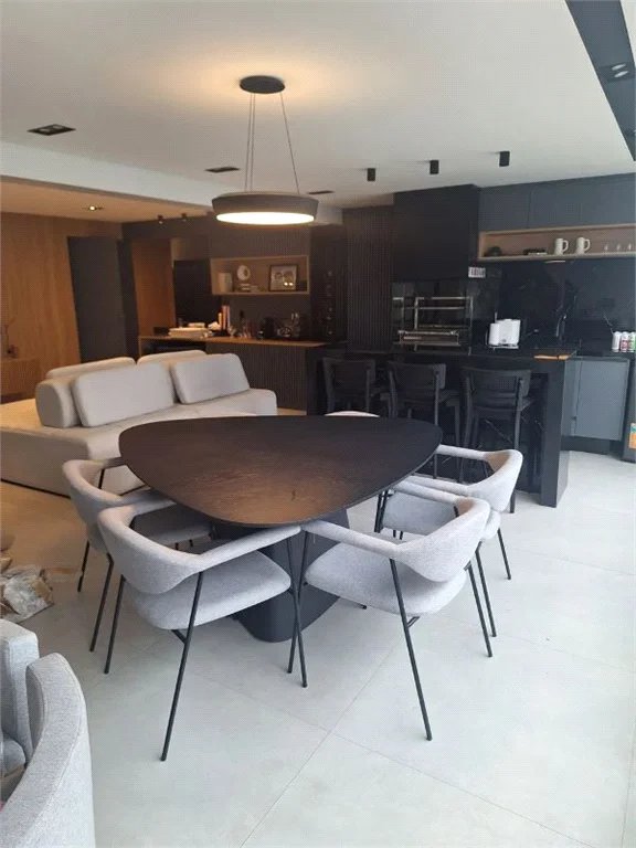 Apartamento à venda com 4 quartos, sendo 2 suítes, em Vila Anastácio, São Paulo, SP