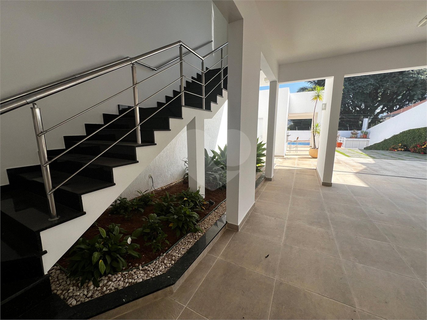Sobrado à venda com 4 suítes em Tremembé, São Paulo, SP