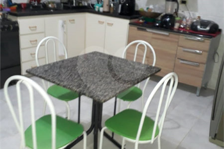 Chácara à venda com 4 quartos, sendo 1 suíte,  em Chácaras Polozzi, Louveira, SP