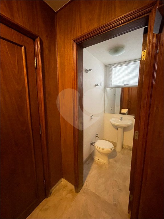 Apartamento à venda com 3 quartos, sendo 1 suíte, em Higienópolis, São Paulo, SP