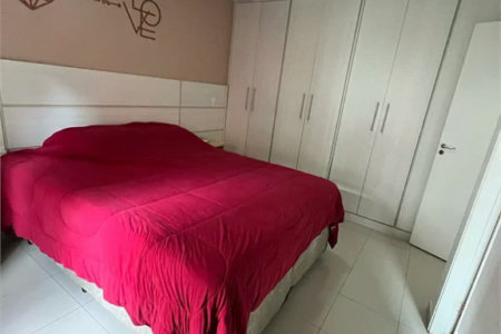 Casa à venda com 3 quartos, sendo 1 suíte, no condomínio Vila das Cores, São Paulo - SP