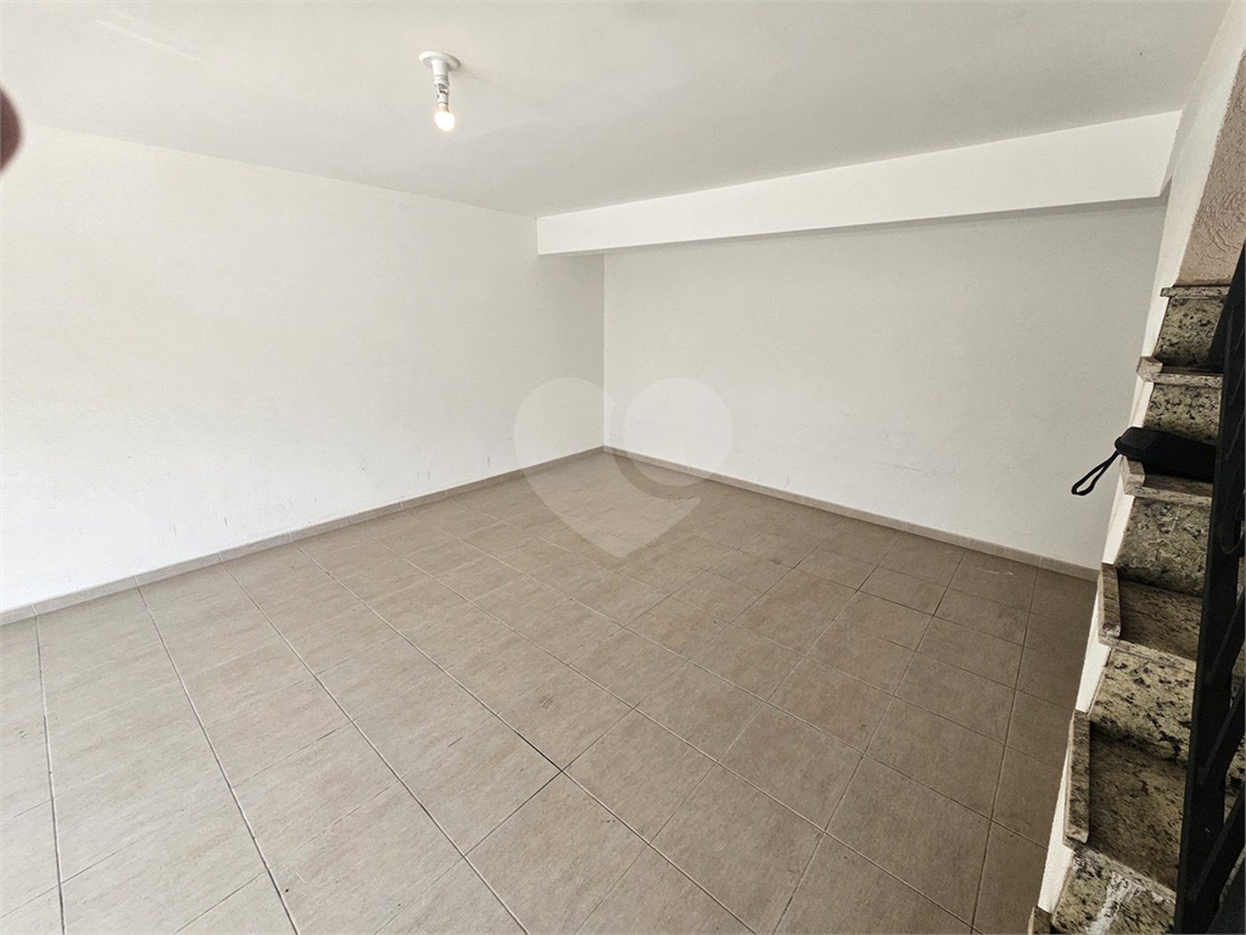 Sobrado à venda com 3 quartos, sendo 1 suíte,  em Vila Nivi, São Paulo, SP