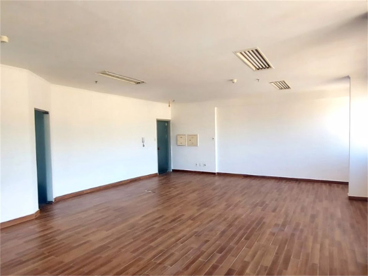 Sala Comercial para venda e locação, Centro, Santos - SA0070.