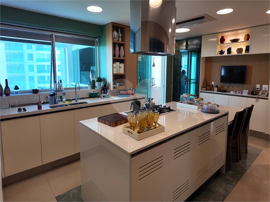 Apartamento à venda com 4 suítes em Barra da Tijuca, Rio de Janeiro, RJ