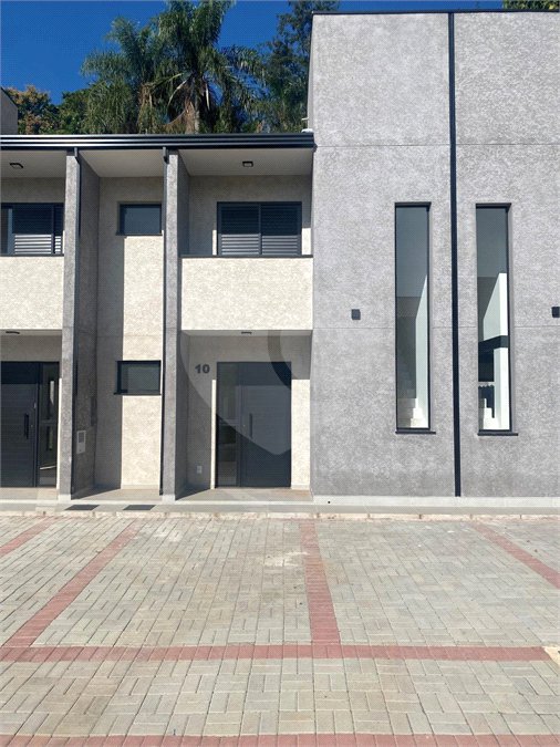 Casa à venda com 2 suítes no condomínio Vila Ilha de Creta, Valinhos - SP