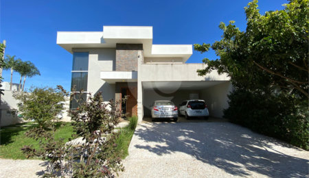Casa à venda com 3 suítes no condomínio Montreal, São Carlos - SP