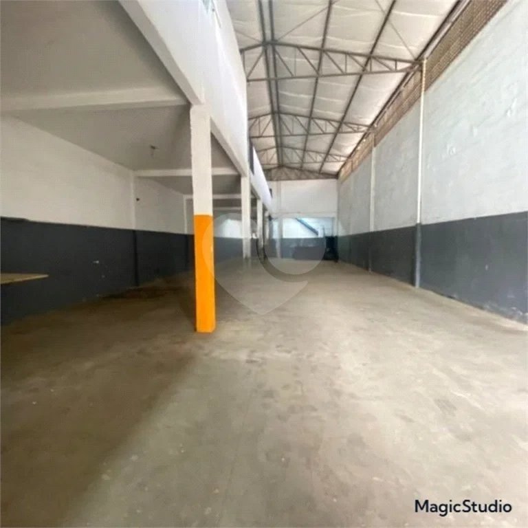 Galpão com 530m² , 3 banheiros , `venda em Guarulhos.