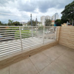 Sobrado Reformado 3 Dorms sendo 1 Suíte e 2 Vagas
