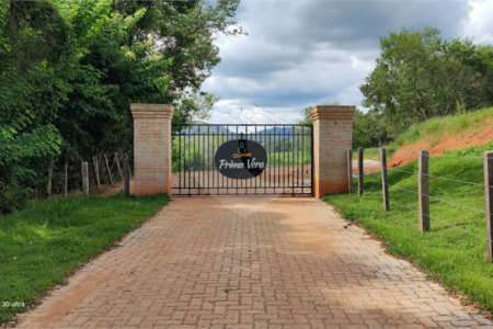 GLEBAS RURAIS EM PIRACAIA A PARTIR 20.000 M², EXCELENTE PARA CHÁCARAS E FAZENDINHAS