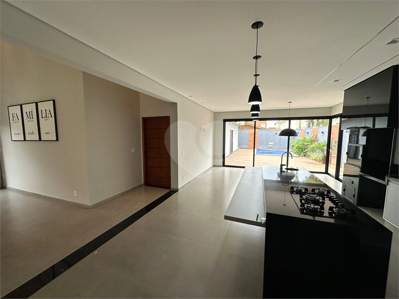 Apartamento Condomínio Montreal