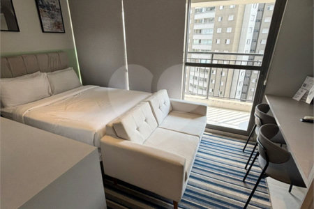 Studio mobiliado em andar alto com lazer completo em Indianópolis