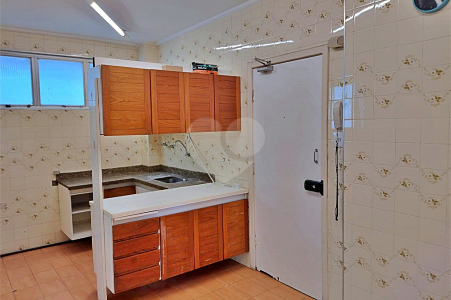 Apartamento à venda com 3 quartos, sendo 1 suíte, em Pinheiros, São Paulo, SP