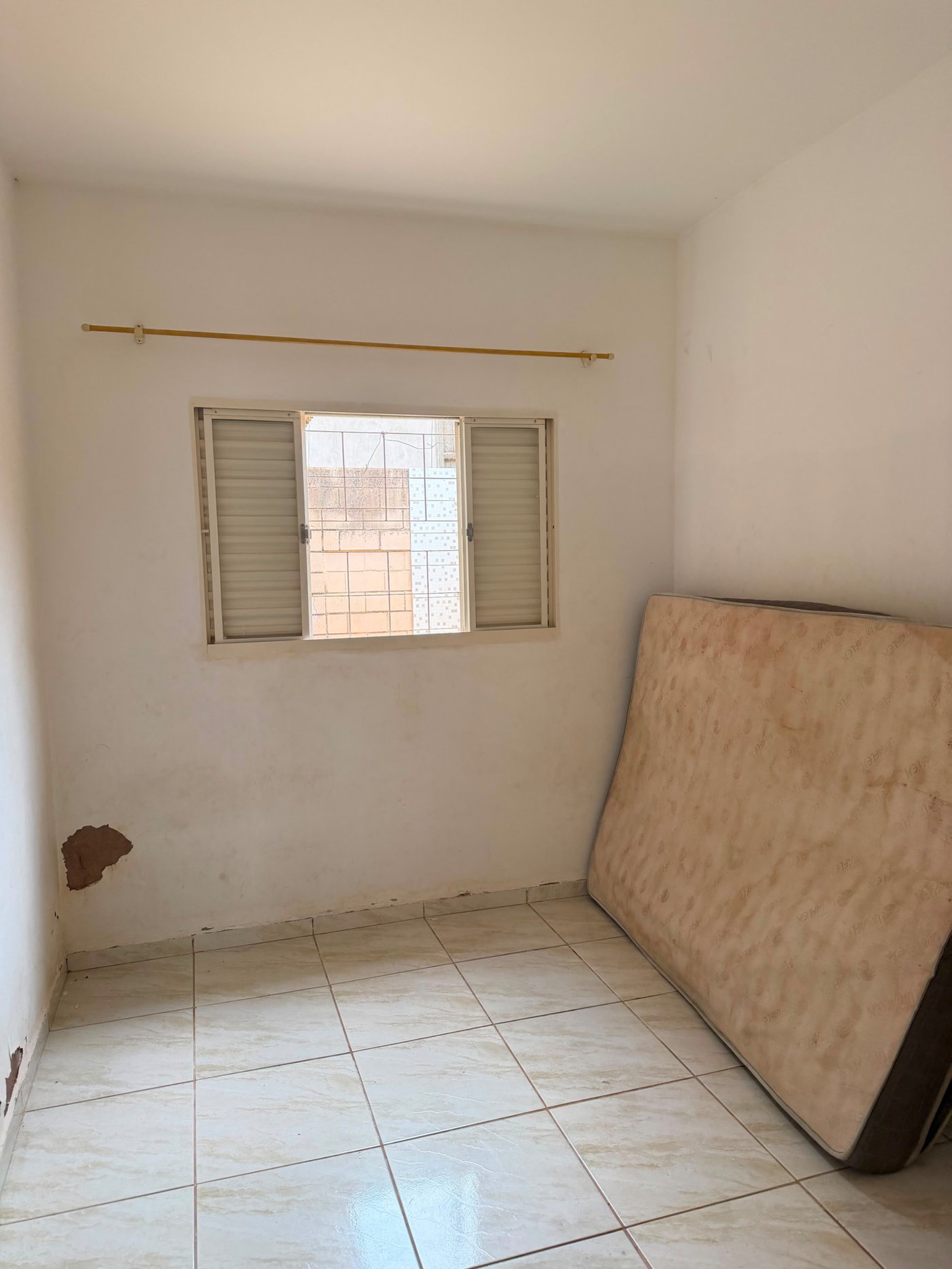 Casa para alugar com 2 quartos em São Carlos, Três Lagoas, MS