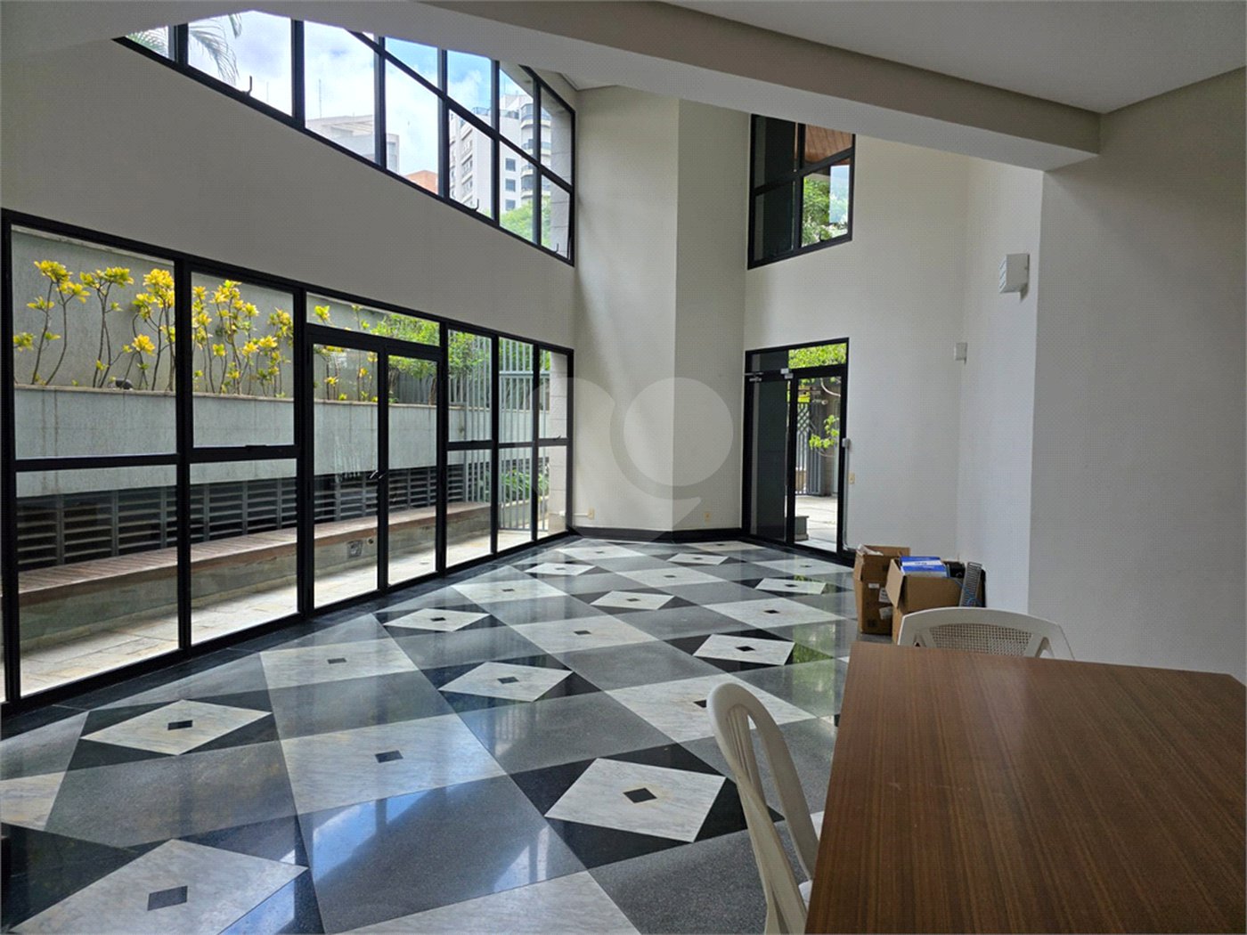 Apartamento à venda com 3 suítes em Vila Uberabinha, São Paulo, SP