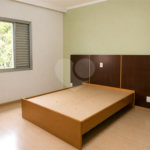 Casa à venda com 4 quartos, sendo 2 suítes,  em Jardim Bela Vista, Santo André, SP