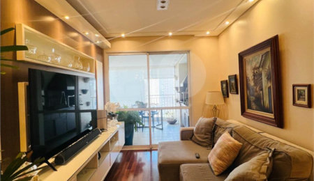 Apartamento à venda com 3 quartos, sendo 1 suíte,  em Alto da Boa Vista, São Paulo, SP