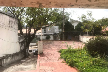 Casa à venda com 5 quartos em Bela Aliança, São Paulo, SP