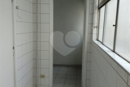 Apartamento à venda com 3 quartos, sendo 1 suíte,  em Pinheiros, São Paulo, SP