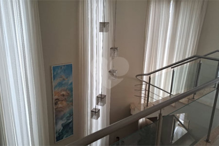 Casa à venda com 4 quartos, sendo 3 suítes,  no condomínio Res. Luzern, Campinas - SP