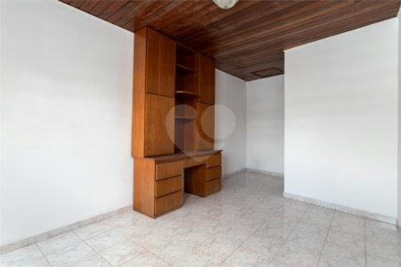 Casa à venda com 4 quartos, sendo 3 suítes, em Vila Mariana, São Paulo, SP