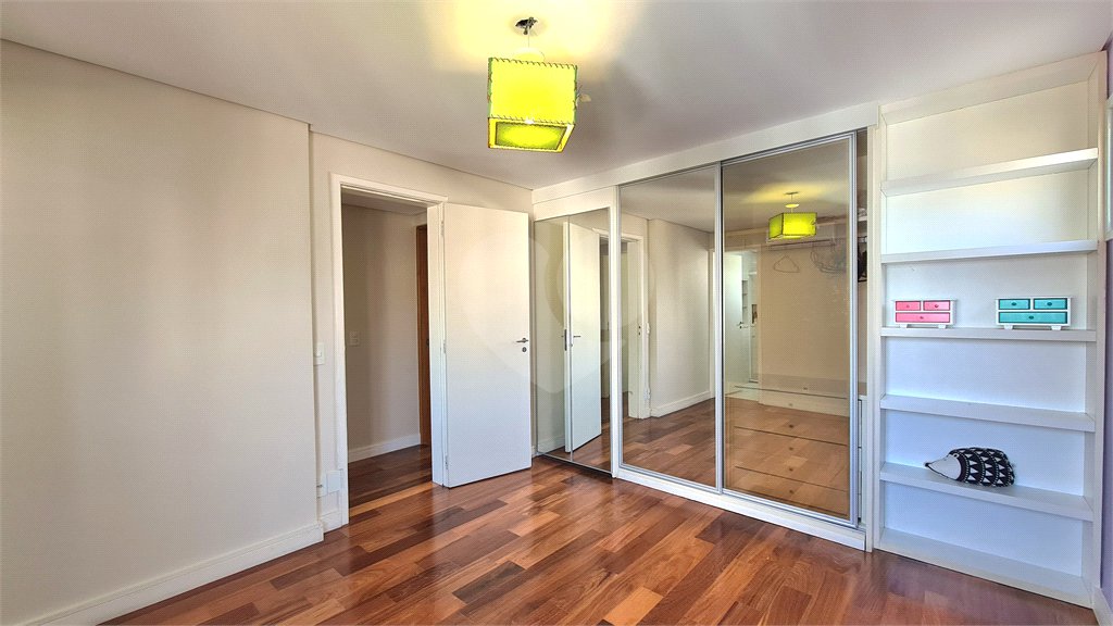 Apartamento à venda ou para alugar com 3 quartos, sendo 2 suítes, em Pinheiros, São Paulo, SP