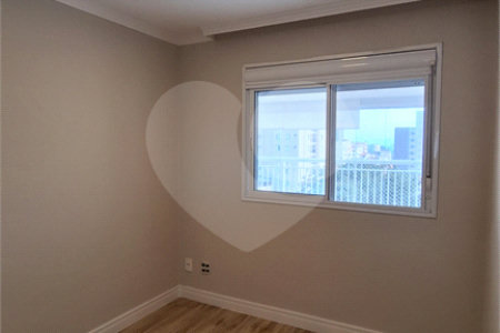 Apartamento à venda com 2 quartos, sendo 1 suíte,  em Vila Leonor, São Paulo, SP