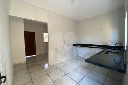 Casa Térrea à venda com 2 quartos em Petrópolis, Várzea Grande, MT