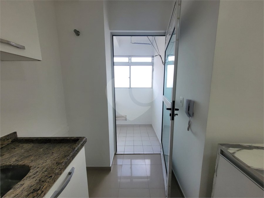 Apartamento à venda com 2 quartos em Vila Anastácio, São Paulo, SP