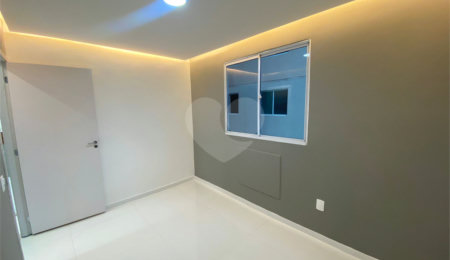 Apartamento à venda com 2 quartos em Santíssimo, Rio de Janeiro, RJ