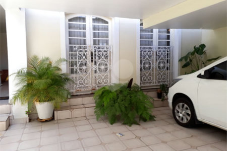Sobrado à venda com 3 quartos, sendo 1 suíte, em Campo Belo, São Paulo, SP