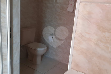 Casa à venda com 4 quartos, sendo 1 suíte, em Vila Vitório Mazzei, São Paulo, SP
