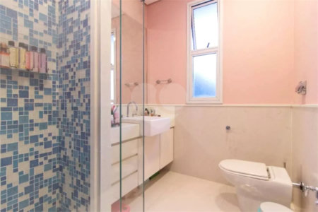 Casa à venda ou para alugar com 4 suítes no condomínio Araucárias, São Paulo - SP