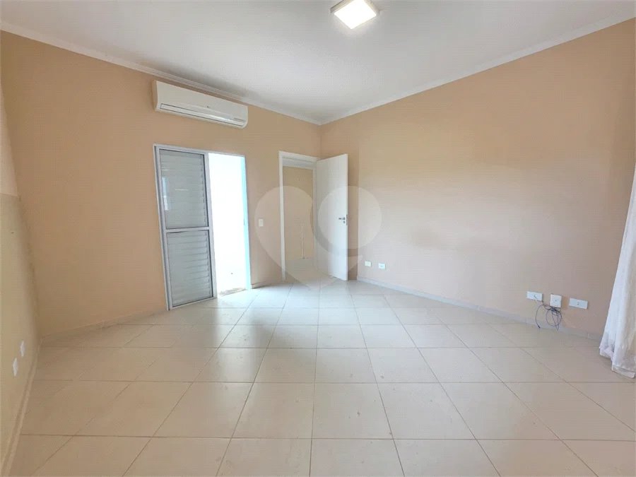 Casa à venda ou para alugar com 3 quartos, sendo 1 suíte, no condomínio Terras de São Francisco, Vinhedo - SP